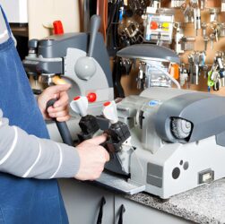 How to Choose the Right Commercial Locksmith in Brisbane