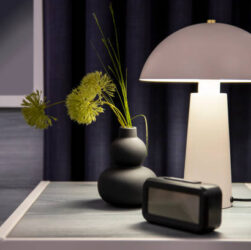 Top Features to Look for When Shopping for a Table Lamp Online